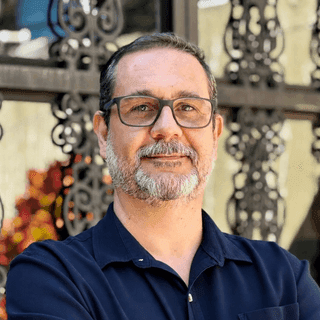 Carlos Eduardo Araújo